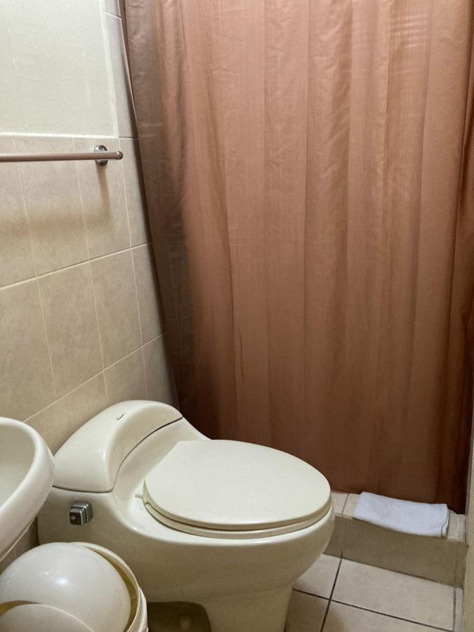 Comfort Hostel Guatemala City Екстер'єр фото